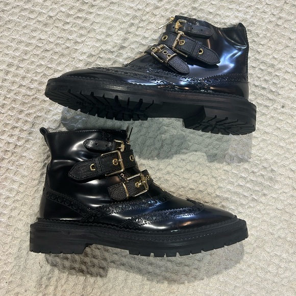 Burberry Buckled Leather Brogue Ankle Boots Size 40 - Picture 1 of 8